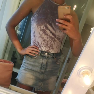  - Ljuslila body ifrån Nelly. Aldrig använd! Kostnad för frakt tillkommer