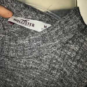  - Köpt ifrån Hollister i London. Jag Möts upp vid Göteborg/Trollhättan/LillaEdet. Frakt står köparen för