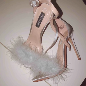  - Heels used only one time.Very Good in condition.        150 SEK for each.Paket price 400 for all shoes