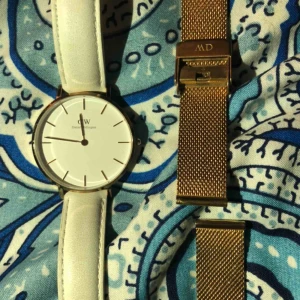  - Dniel Wellington klocka och en armband  Rose gold  32mm  