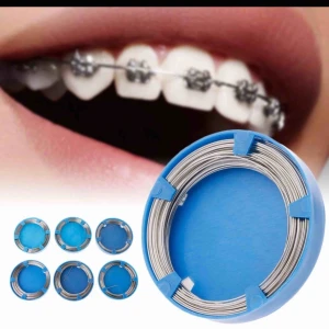  - NY ROSTFRITT STÅLTRÅD ÄKTA TANDTRÅD FÖR TANDTRÅDS REGLERING.  TJOCKLEK PÅ TRÅD. 7MM. Ny inplastad över 2M rulle. Kan även  användas för smycke    tillverkning av krockar ( hängen) tandreglering, eller fiskekrokar eller liknade.    Bjuder på portot 