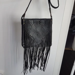  - Säljer min fina skinn väska som inte kommer till användning. Fårn amrocco 