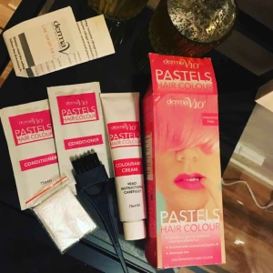  - Oöppnad rosa hårfärg. Frakt tillkommer om den ska skickas