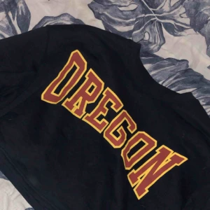  - Snygg tröja från bikbok. Säljs så jag inte använder den så ofta