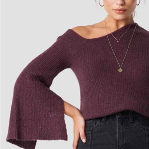  - HELT NY tröja från Linn Ahlborg x NAKD. Säljes pga passar inte mig men drog bort lapparna för snabbt. Aldrig använd! 