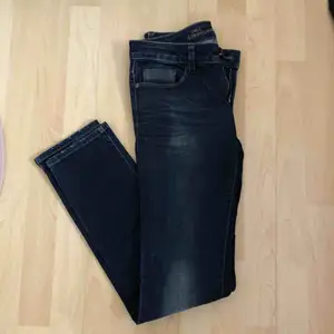 Snygga jeans från Only. W28, H34. Frakt 39 kr