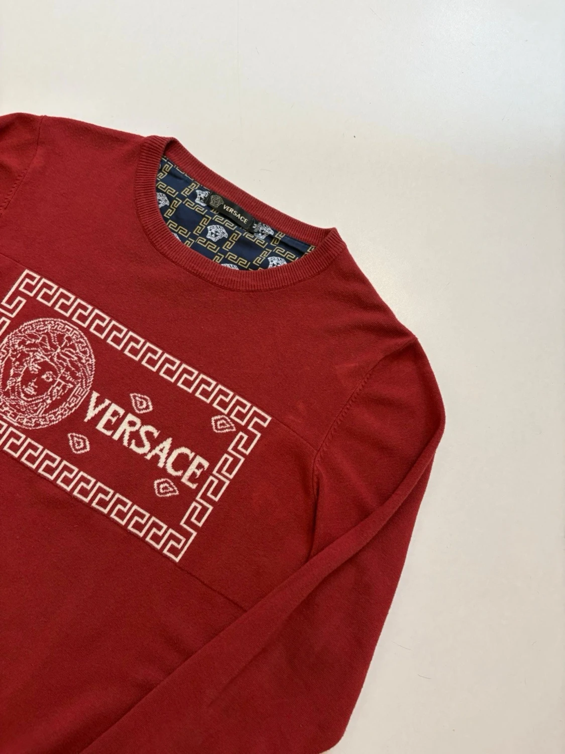 Stickad Versace tröja - 5