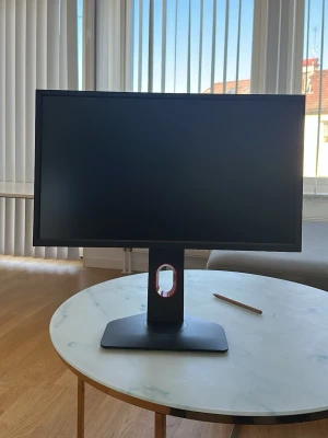  XL2546K DyAc+ 240 Hz e-Sports Monitor - Säljer en svart BenQ Zowie datorskärm ZOWIE 25'' XL2546K DyAc+ 240 Hz e-Sports Monitor