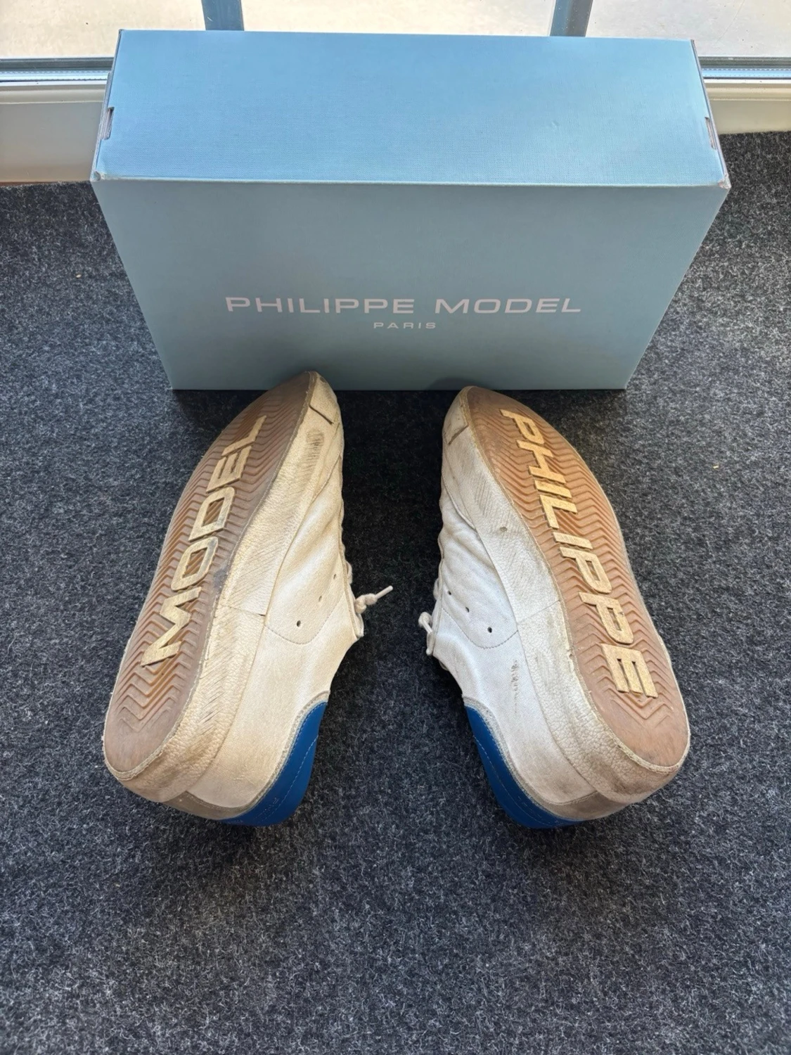 Philippe model  - 3