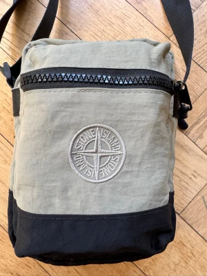 Stone Island fanny pack  - Stone Island  Väska/hanväska/axelväska Green