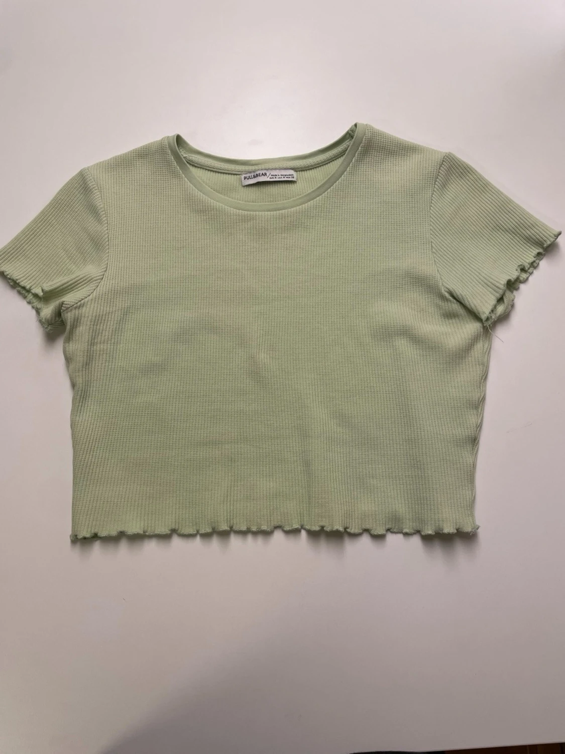 Ljusgrön croppad ribbad topp - 1