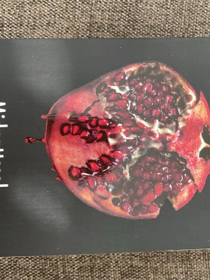 Midnattssol av Stephenie Meyer - Säljer boken 'Midnattssol' av Stephenie Meyer. Boken är på svenska och är i pocketformat. Har läst en gång, så den är i mycket bra skick.