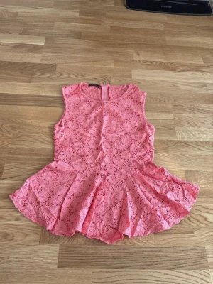 Spetstopp  - Spetstopp från Amisu (New yorker). Står ej storlek men passar M.