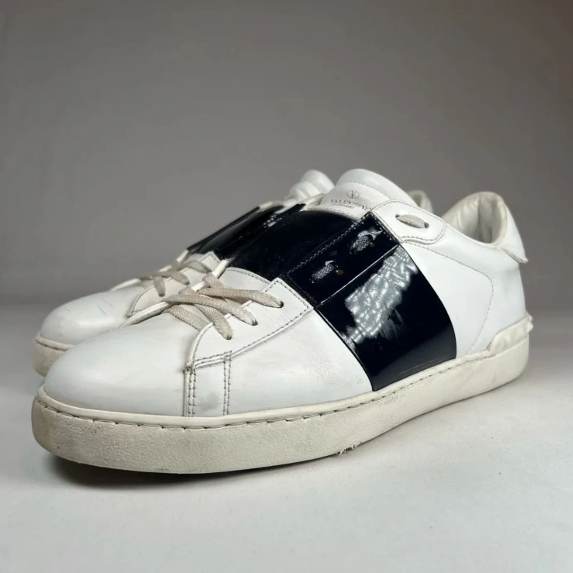 Valentino opens - 3