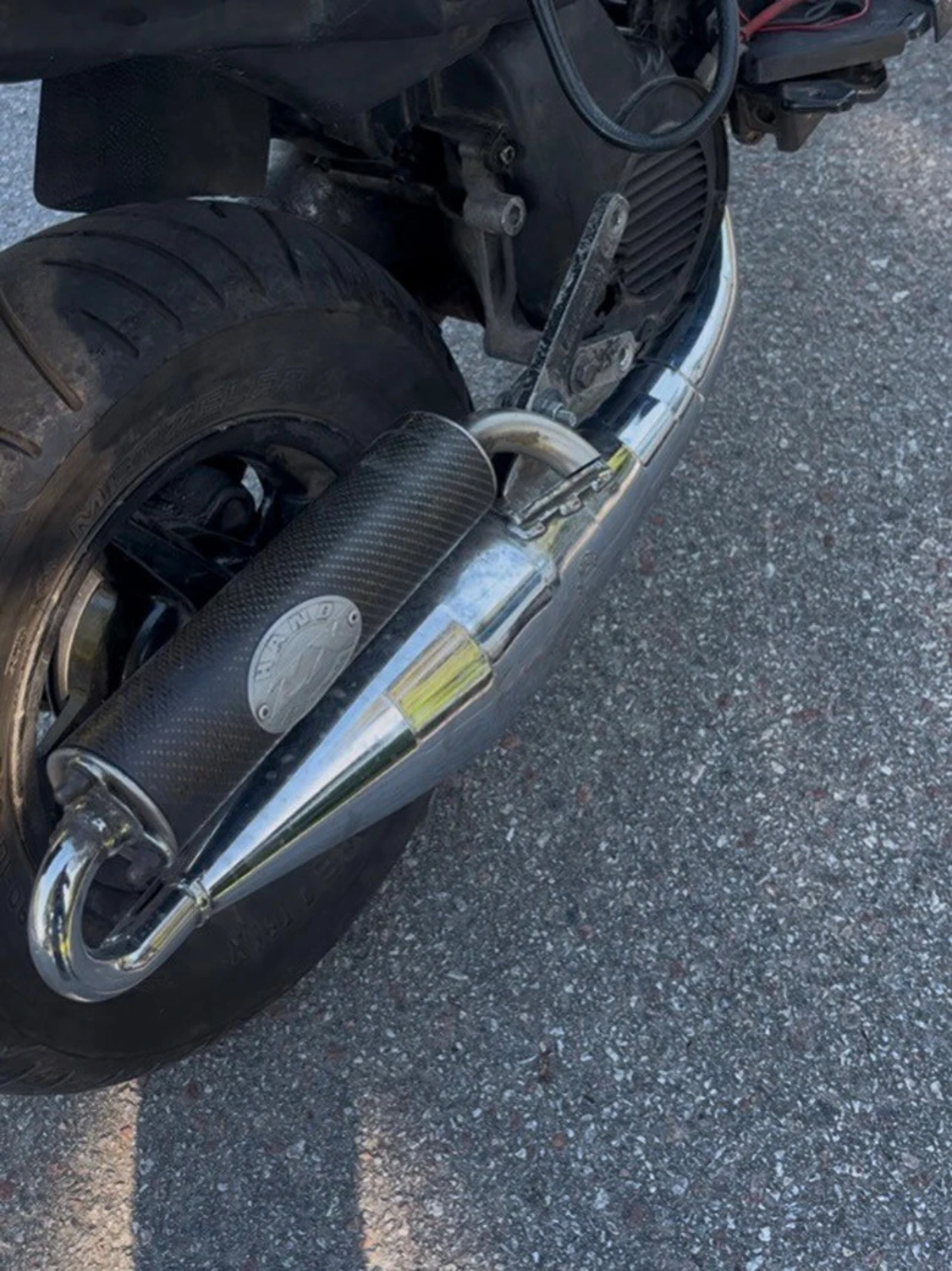 Leovince avgassystem till moped
