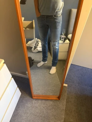 Dondup George jeans - Dondup George jeans perfekt till sommaren storlek 33