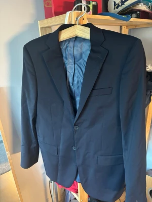 Dressman Kavaj  - Dressman Kavaj! Storlek: 48 slim fit. Pris: 200. Skick: som ny 