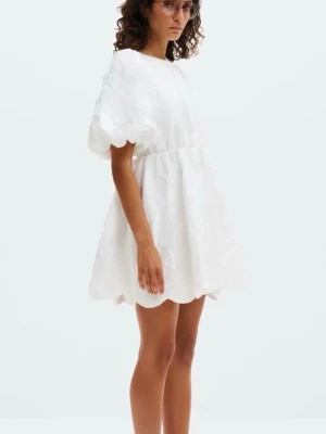 Manilla studentklänning - Säljer min studentklänning från By Malina, perfekt skick🙌🏼🙌🏼🙌🏼nypris 2800 