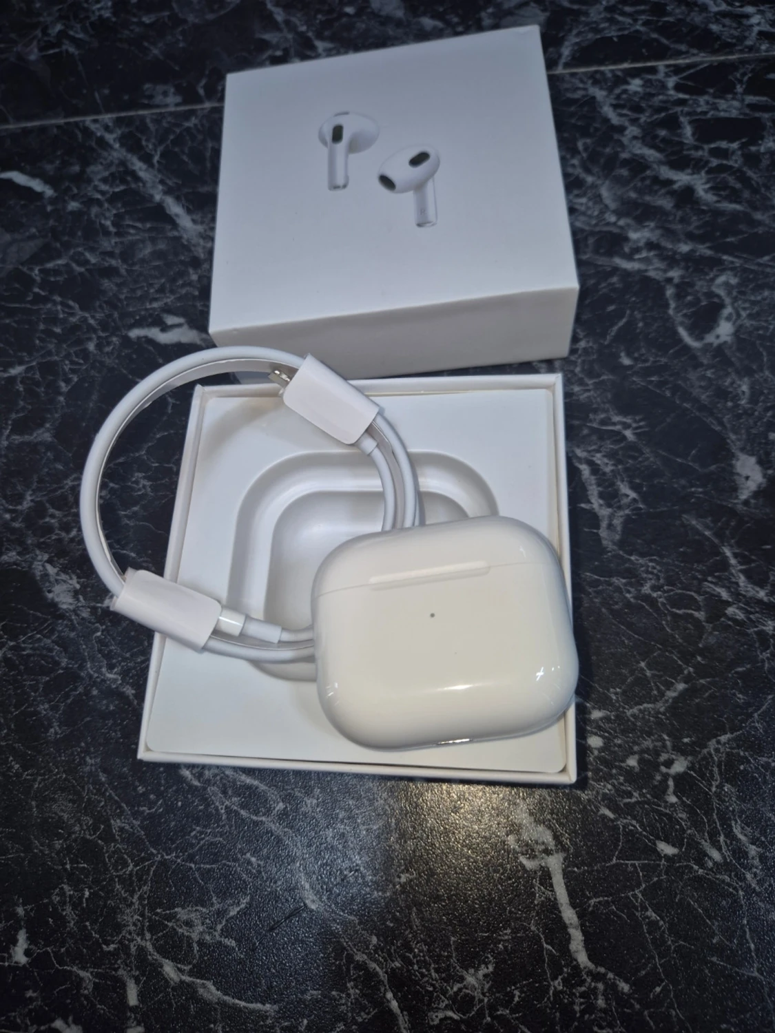 Apple AirPods 3 trådlösa hörlurar - 2