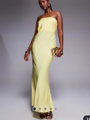 Ljusgul axelbandslös långklänning - Så fin slutsåld klänning, endast använd 1 gång