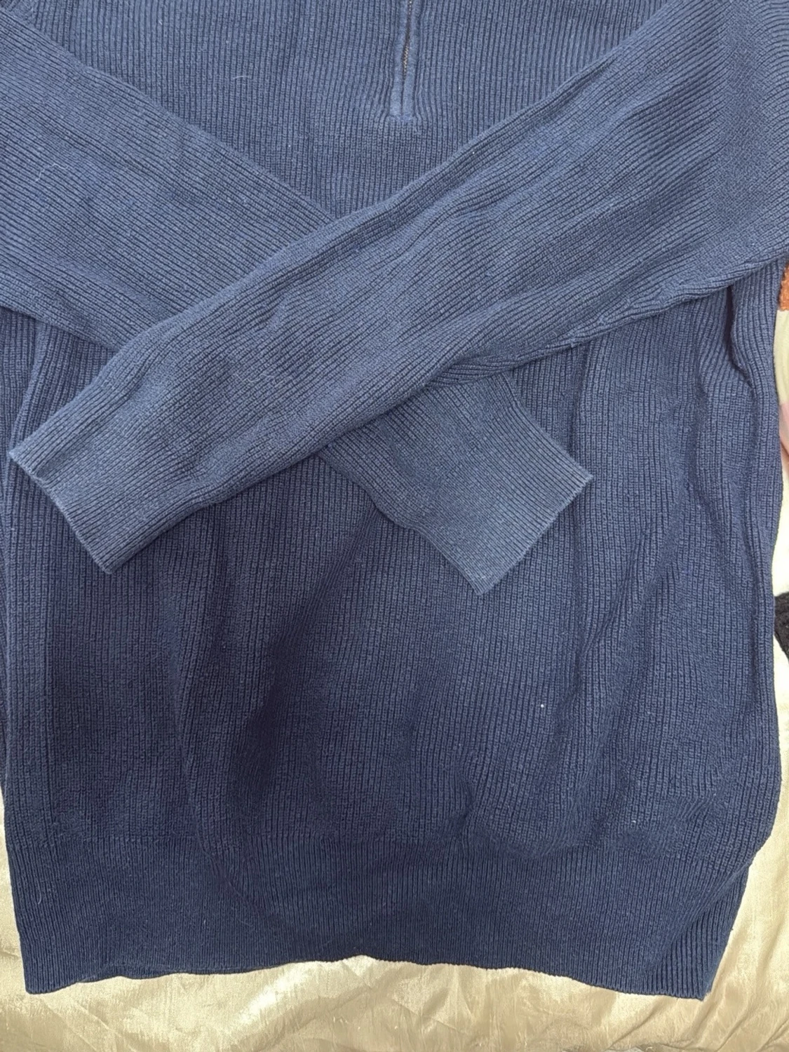 Marinblå stickad tröja med dragkedja