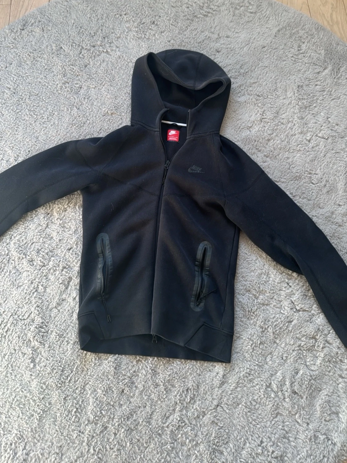Svart zip hoodie från Nike - 2