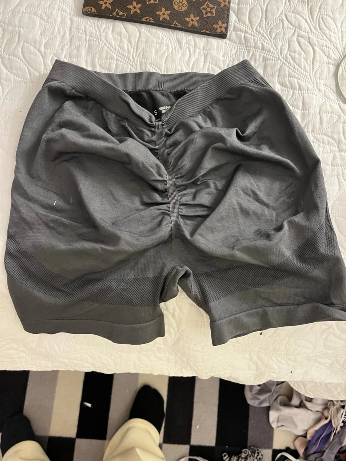 Mörkgrå seamless träningsshorts - 1