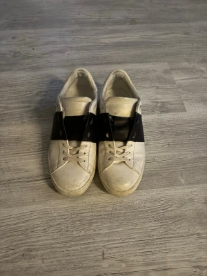 Valentino skor  - Snygga valentino skor till bra pris och bra kvalitet, kom privat för frågor eller bilder! Pris kan diskuteras 