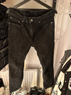 Levis 514 raka jeans - Svarta raka jeans från Levis i storleken 32/30