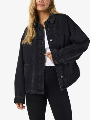 Jeansjacka ZARA - Skiiitsnygg jacka från ZARA i svart! Modellen är mycket populär och jackan passar perfekt till våren/sommaren. Använd fåtal gånger, i princip i nyskick. Hör av er vid frågor!🩷🩷Pris kan diskuteras vid snabb affär. För fler bilder skriv privat🥰