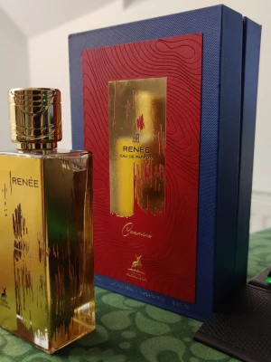 Maison Alhambra Renee Carmine  - Till nea