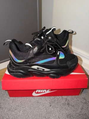 Sneakers B22 - Good condition, i ship the same day as the purchase. Size 41, very comfortable 