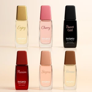 ✨ Insignia parfymset (6 olika dofter) 30ml×6 flaskor - Ett lyxigt set med 6 unika dofter – perfekt för att variera stil eller hitta din favorit. 👩 Kön: Dam / Unisex 🌿 Toner: 🍋 Fruktiga & fräscha (Enjoy, Florence) 🍒 Söta & bäriga (Cherry, Passion) 🍬 Gourmand & varma (Sweet Girl) 🌸 Mjuka & pudriga (Stigma) ✨ Långvariga dofter 🎁 Perfekt som present 📦 Nya #parfym #damparfym #unisex #set #plick #doft #perfume #lyx