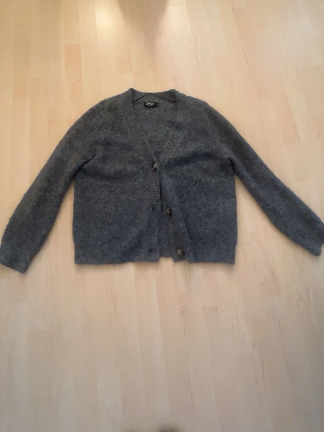 Grå fluffig kofta från ONLY - 2