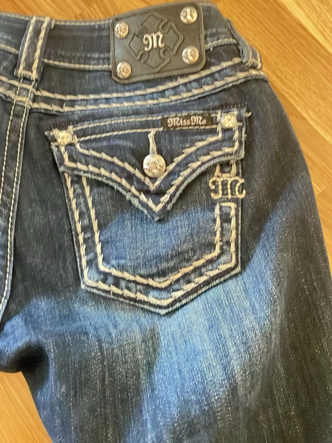 Y2K Miss Me mörkblå jeans med detaljer - 2
