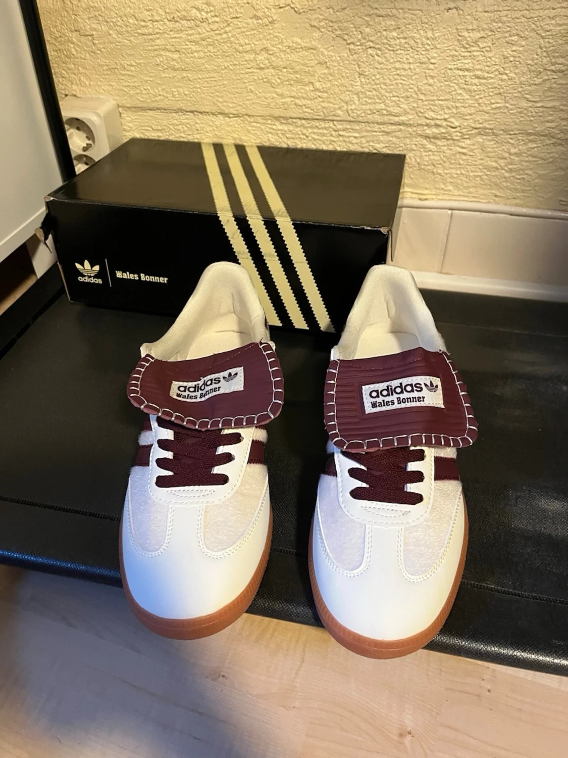 Adidas Wales Bonner Samba vinröd/vit - 5