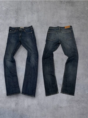 Vintage  Acne studios jeans  - Benöppning-18cm midja-38cm ytterbenslängden-100cm