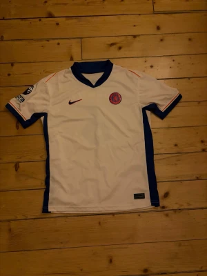 Chelsea 24/25 borta kit - Nästan nyskick 