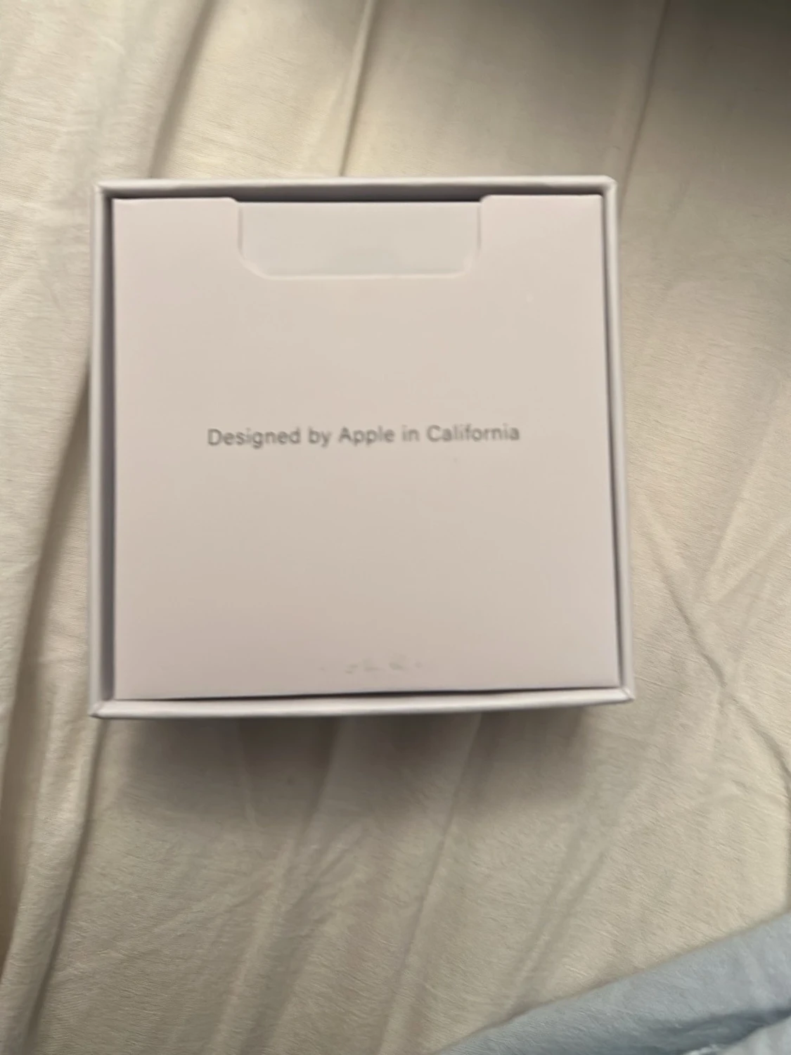 Vita trådlösa hörlurar Apple AirPods 4  - 3