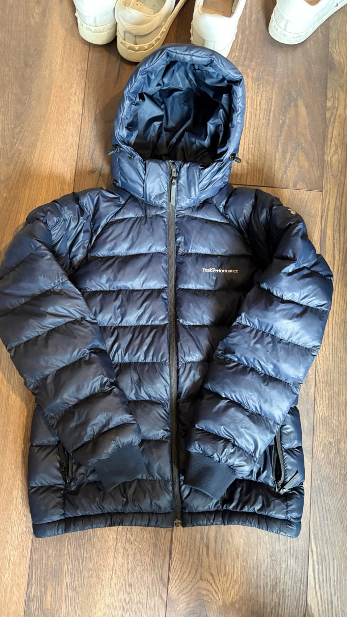 Mörkblå dunjacka Peak Performance