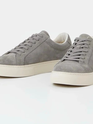 Vagabond mocha skor - Storlek: 42 - Använda 2 gånger - Nypris 1400kr - loose snörade - kommer med orginal skoboxen 