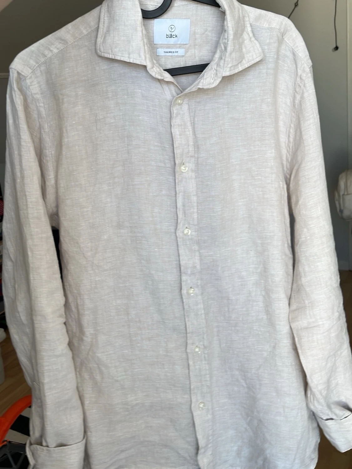 Beige linneskjorta från Bläck