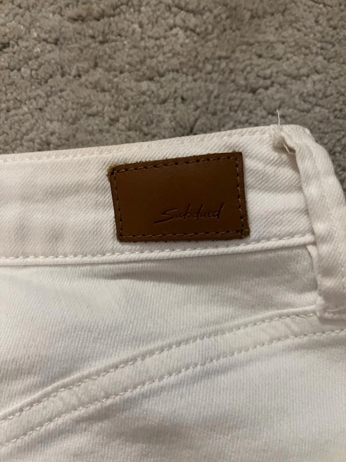 Vita bootcut jeans från Subdued - 3