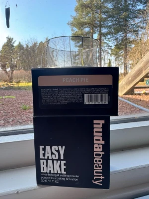 Huda Beauty Easy Bake Peach Pie - Huda Beauty Easy Bake Peach Pie , 2PACK HELT NYA BÅDA FÖR 380kr