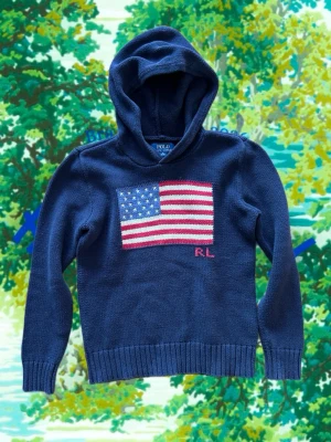Ralph lauren hoodie - Ralph lauren hoodie ute‼️‼️ Passar XS✅ Skick 9/10✅✅ Kontakta vid minsta fundering🤗🤗