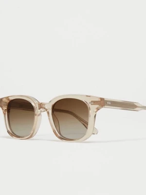 Chimi solglasögon  - Säljer mina beige chimi 02 solglasögon då de inte kommer till användning längre. Har använts, så lite repor i sidorna men inget som syns eller som man tänker på. Ord pris-1400kr, mitt pris kan diskuteras. Skriv för fler bilder.🤎