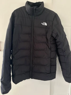 The North Face Jacka - En jacka från The North Face, storlek S