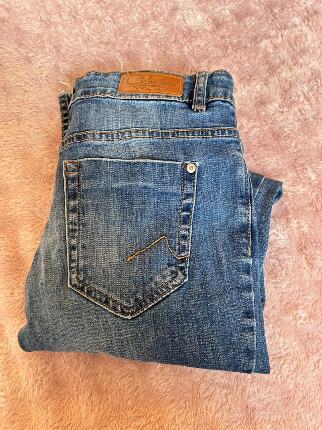 Blå bootcut jeans