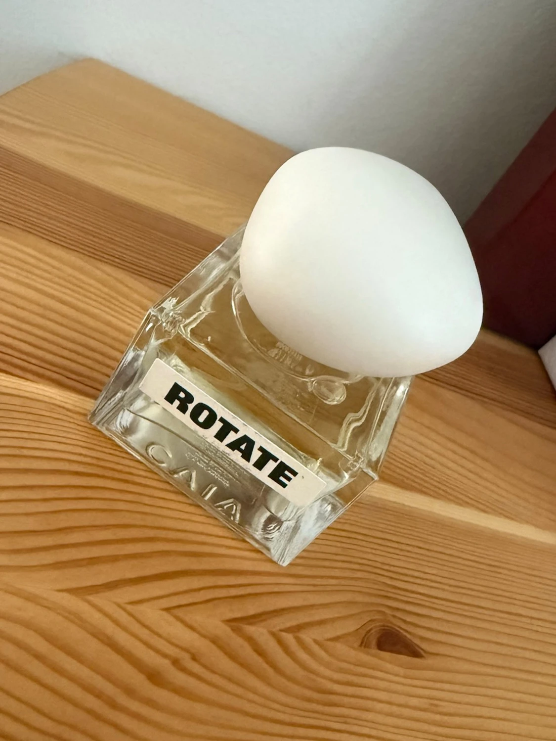 Parfym CAIA x ROTATE  - 1