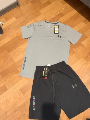 Under armor set mörkgrå size M - Inte använd
